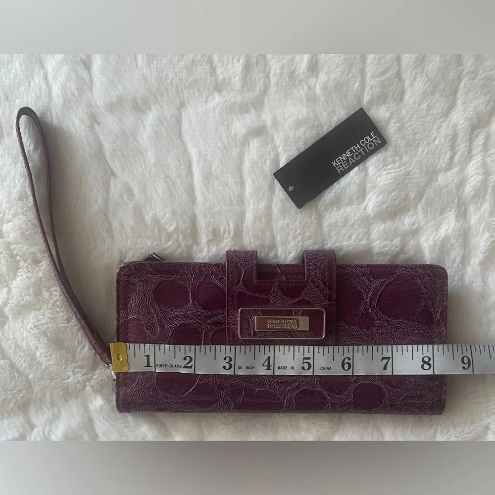 Kenneth Cole Reaction never used